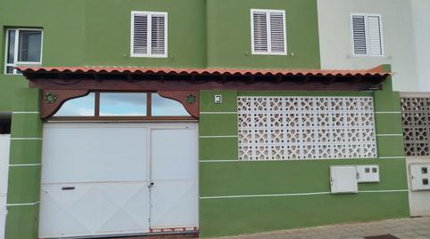 Foto 2 de Casa adosada en venda a Calle Honduras, Barrial - San Isidro - Marmolejos, Gáldar