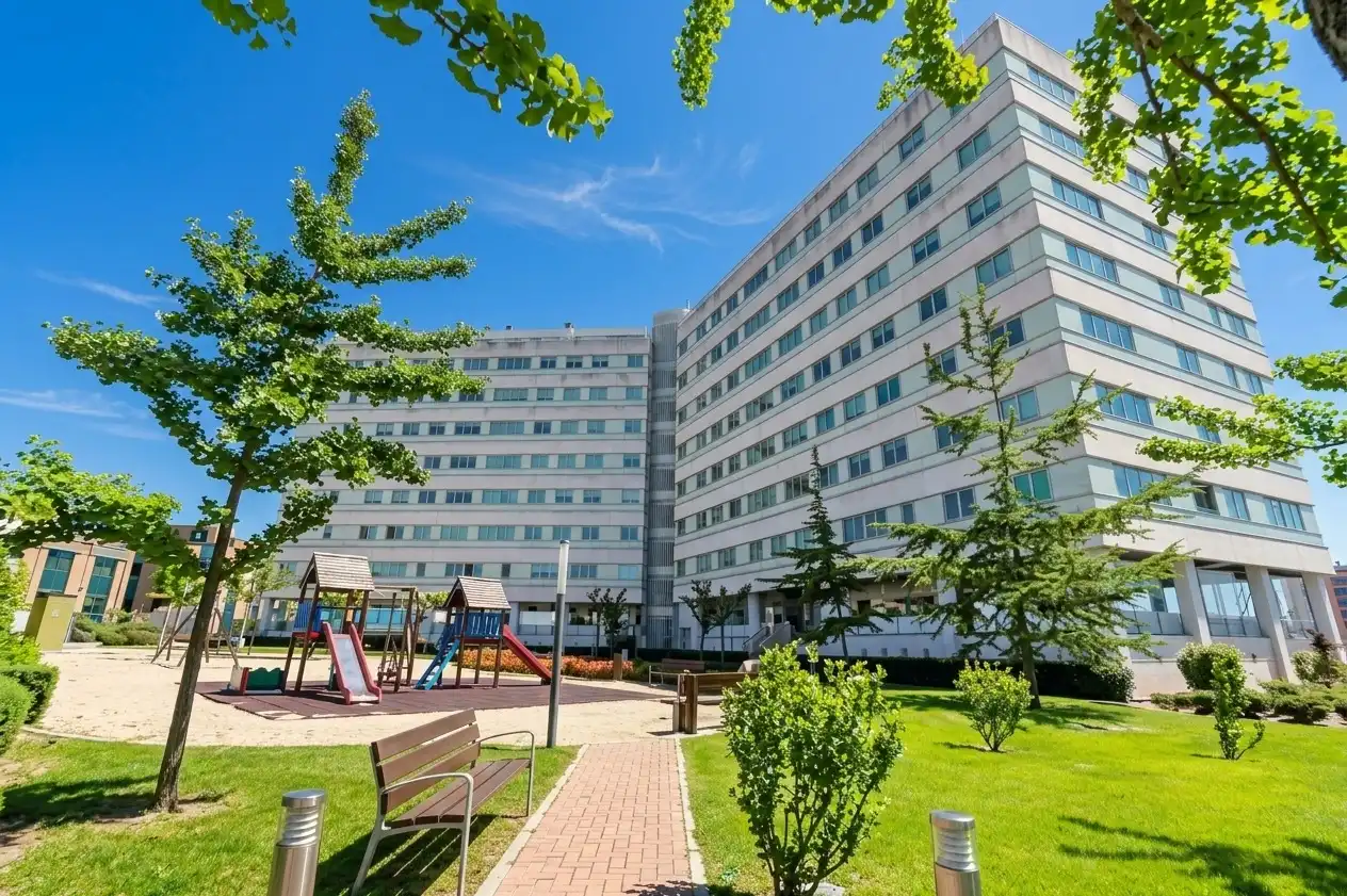 Appartamento con piscina in vendita a Someso - Matogrande, imagen 2