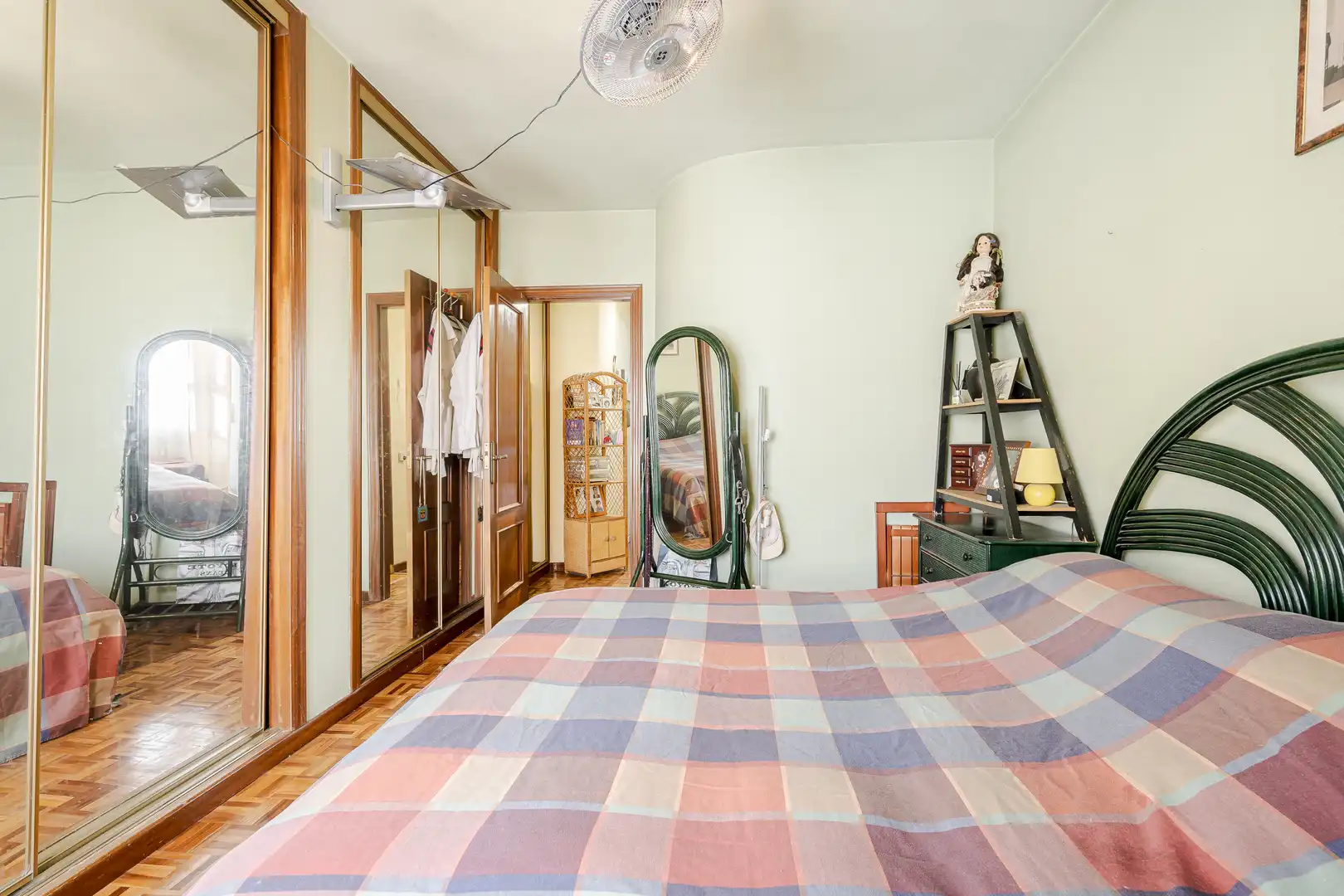 Schlafzimmer von Wohnung zum Verkauf in Madrid mit Privatgarten, Terrasse und Balkon