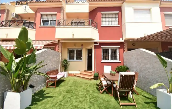 Jardín de Casa adosada en venta en Pilar de la Horadada con Aire acondicionado, Calefacción y Jardín privado