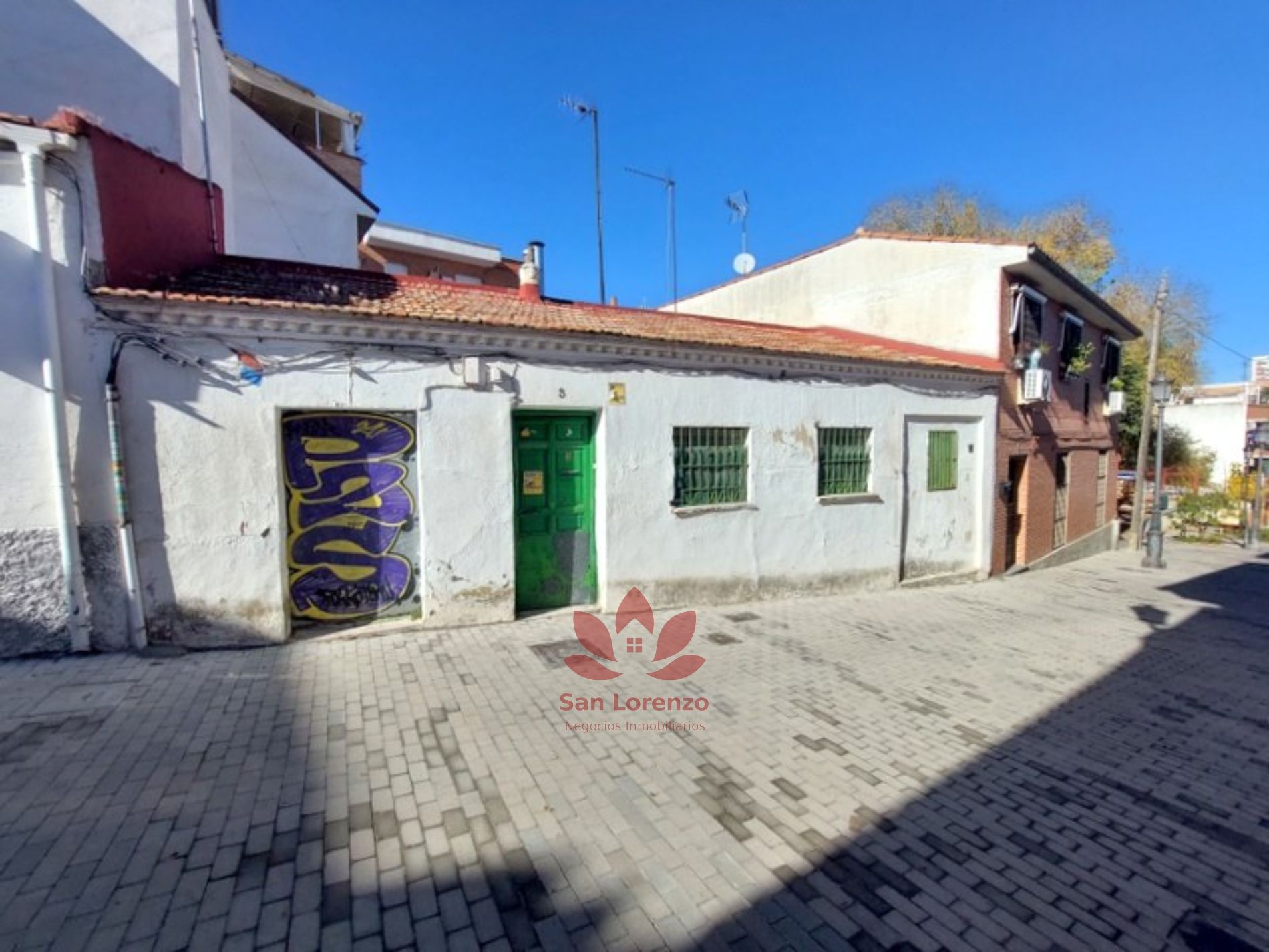 Vista exterior de Residencial en venda en  Madrid Capital