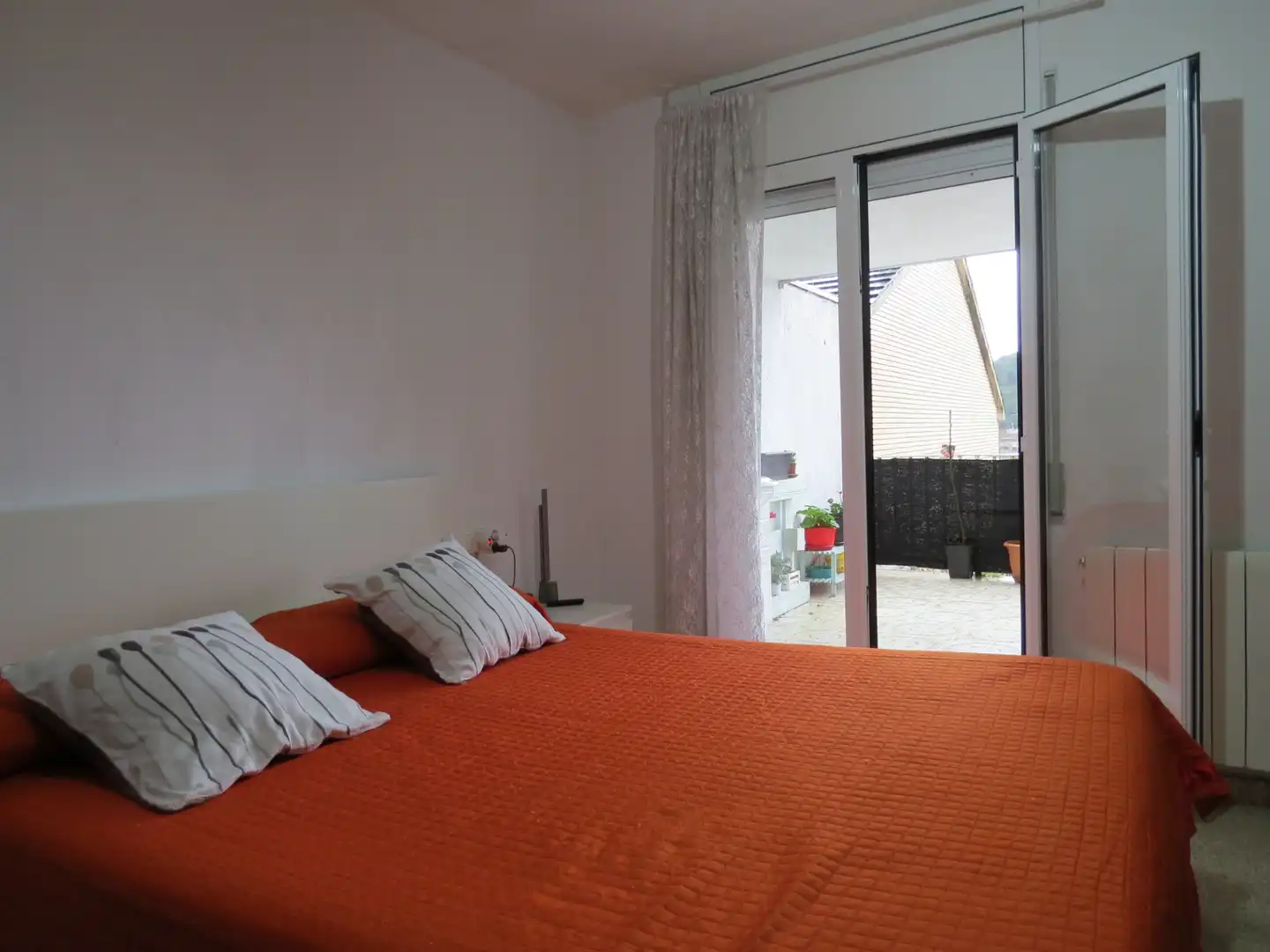 Schlafzimmer von Erdgeschoss zum Verkauf in Sant Andreu de Llavaneres mit Heizung, Terrasse und Ofen