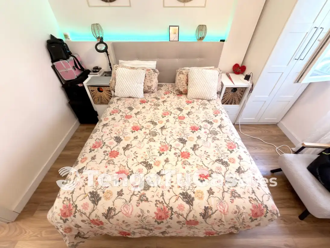 Schlafzimmer von Wohnung zum Verkauf in Madrid mit Klimaanlage, Heizung und Möbliert