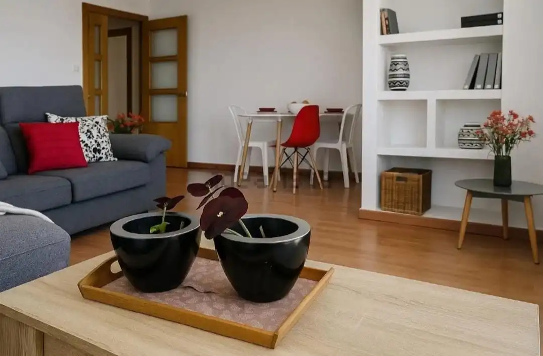 Wohnzimmer von Dachboden zum Verkauf in Almería mit Klimaanlage und Terrasse