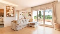 Living room of House or chalet for sale in Sant Cugat del Vallès  with Air Conditioner, Terrace and Swimming Pool