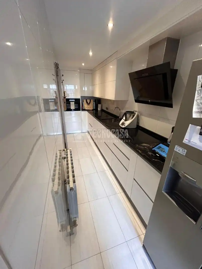 Cocina de Piso en venta en Madrid con Calefacción y Terraza