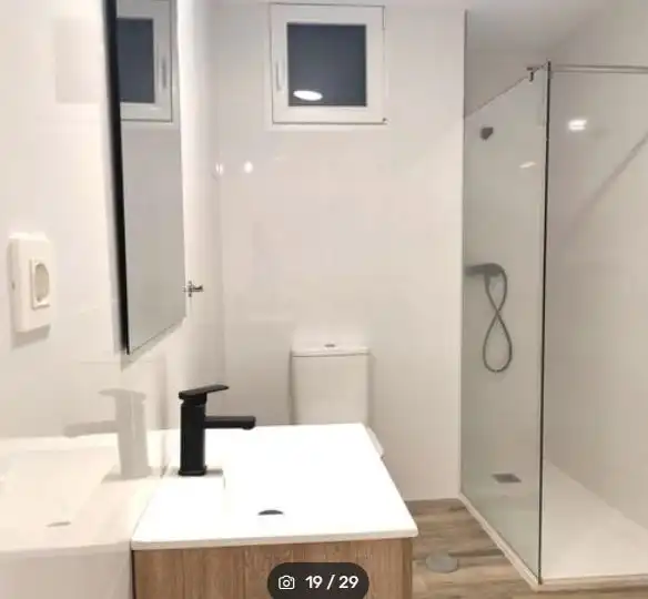 Baño de Piso en venta en Sevilla con Aire acondicionado, Amueblado y Horno