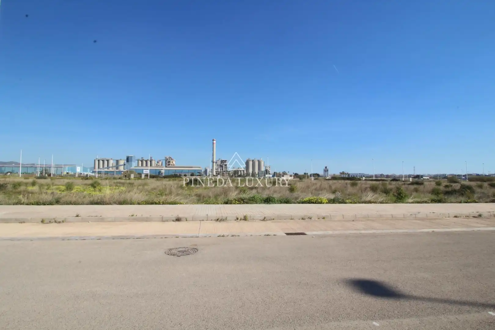 Terreno industriale in vendita a Avenida CASSOLA, imagen 3
