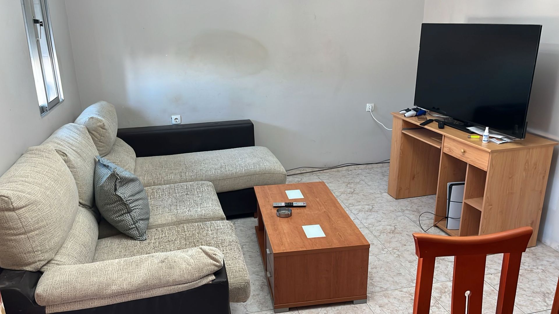 Sala d'estar de Pis en venda en  Sevilla Capital amb Aire condicionat, Calefacció i Moblat