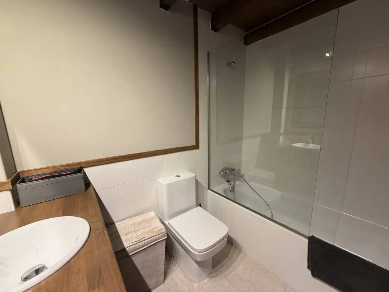 Bany de Casa adosada de lloguer en Fontanals de Cerdanya amb Calefacció, Terrassa i Moblat