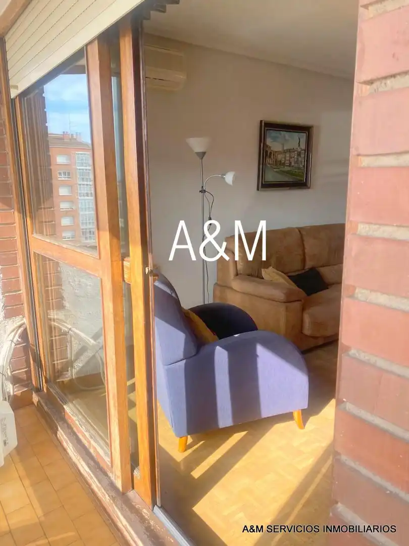 Living room of Flat for rent in Vitoria - Gasteiz  with Heating, Parquet flooring and Terrace
