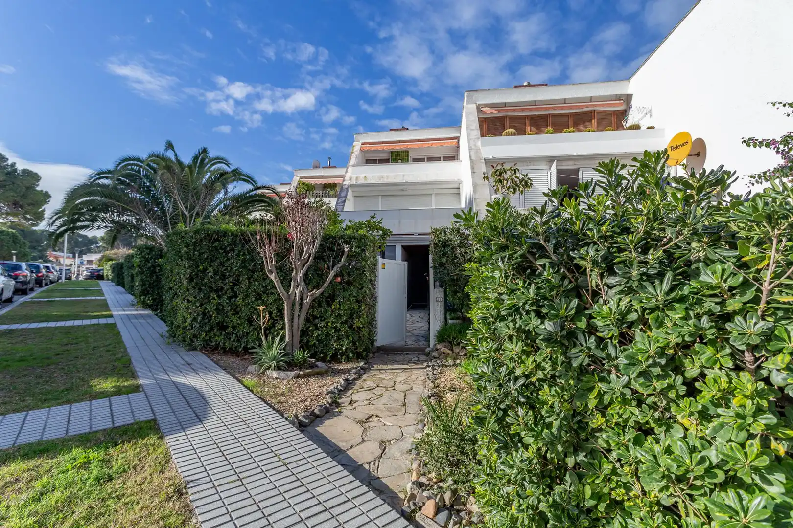 Vista exterior de Apartament en venda en Salou amb Aire condicionat, Jardí privat i Terrassa