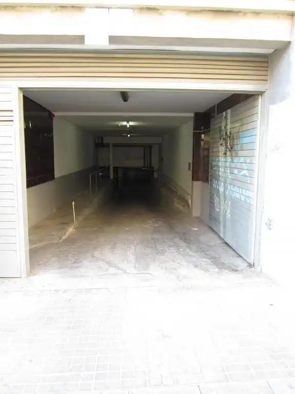 Garage for rent in L'Hospitalet de Llobregat