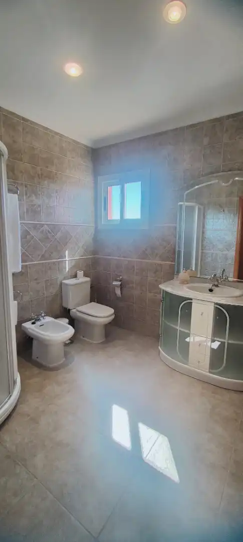 Badezimmer von Gebäude zum Verkauf in Villanueva de la Reina mit Alarm