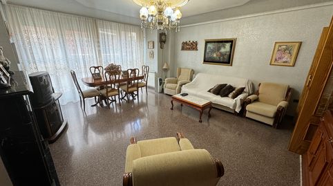 Foto 2 de Casa adosada en venta en Calle Escultor Navarro Santafé, Las Cruces, Villena