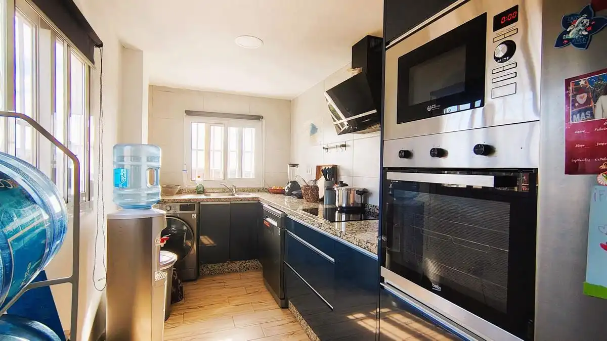 Cocina de Finca rústica en venta en Marbella con Aire acondicionado, Jardín privado y Trastero