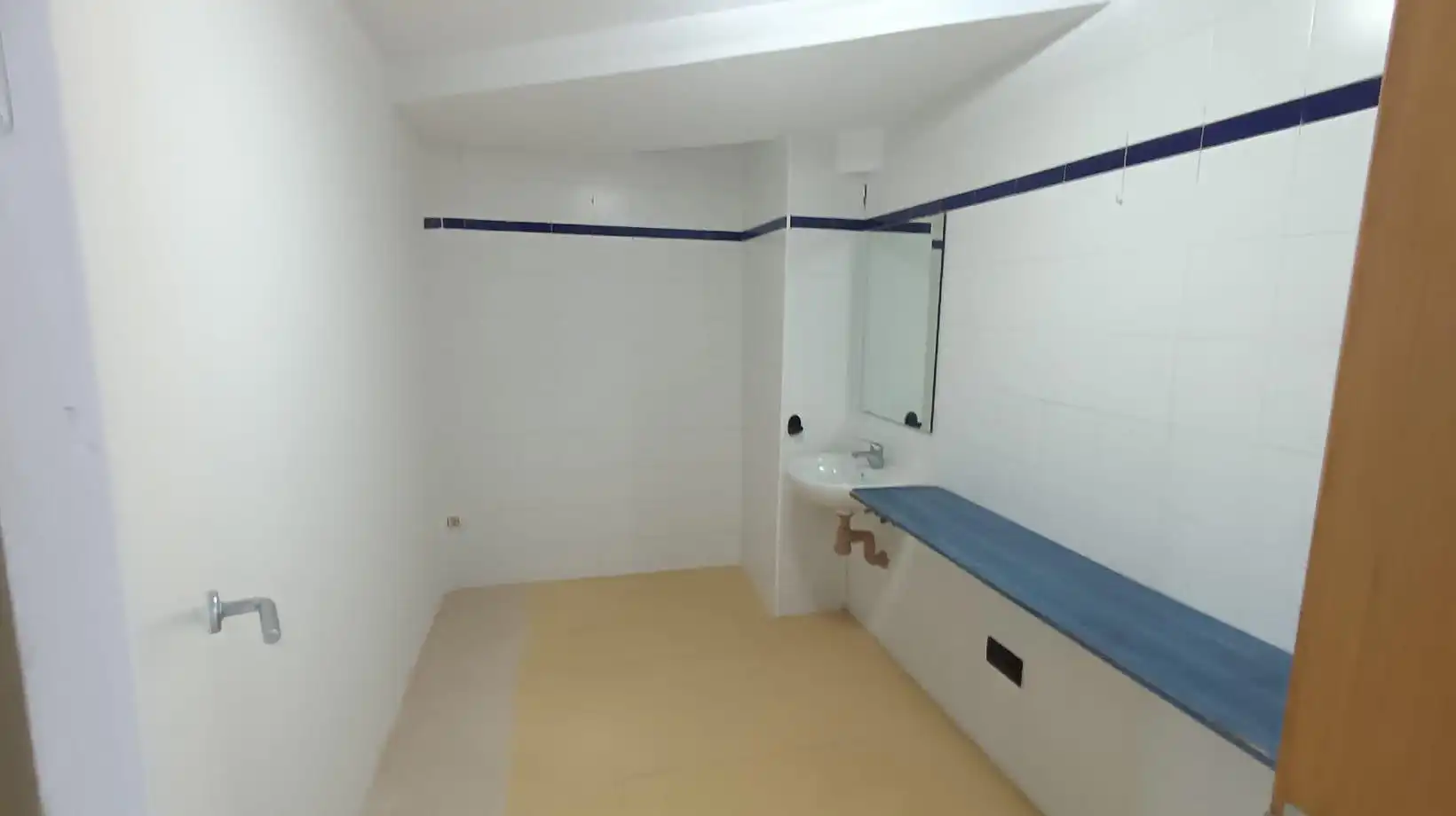 Baño de Local en venta en Pilar de la Horadada con Aire acondicionado y Amueblado