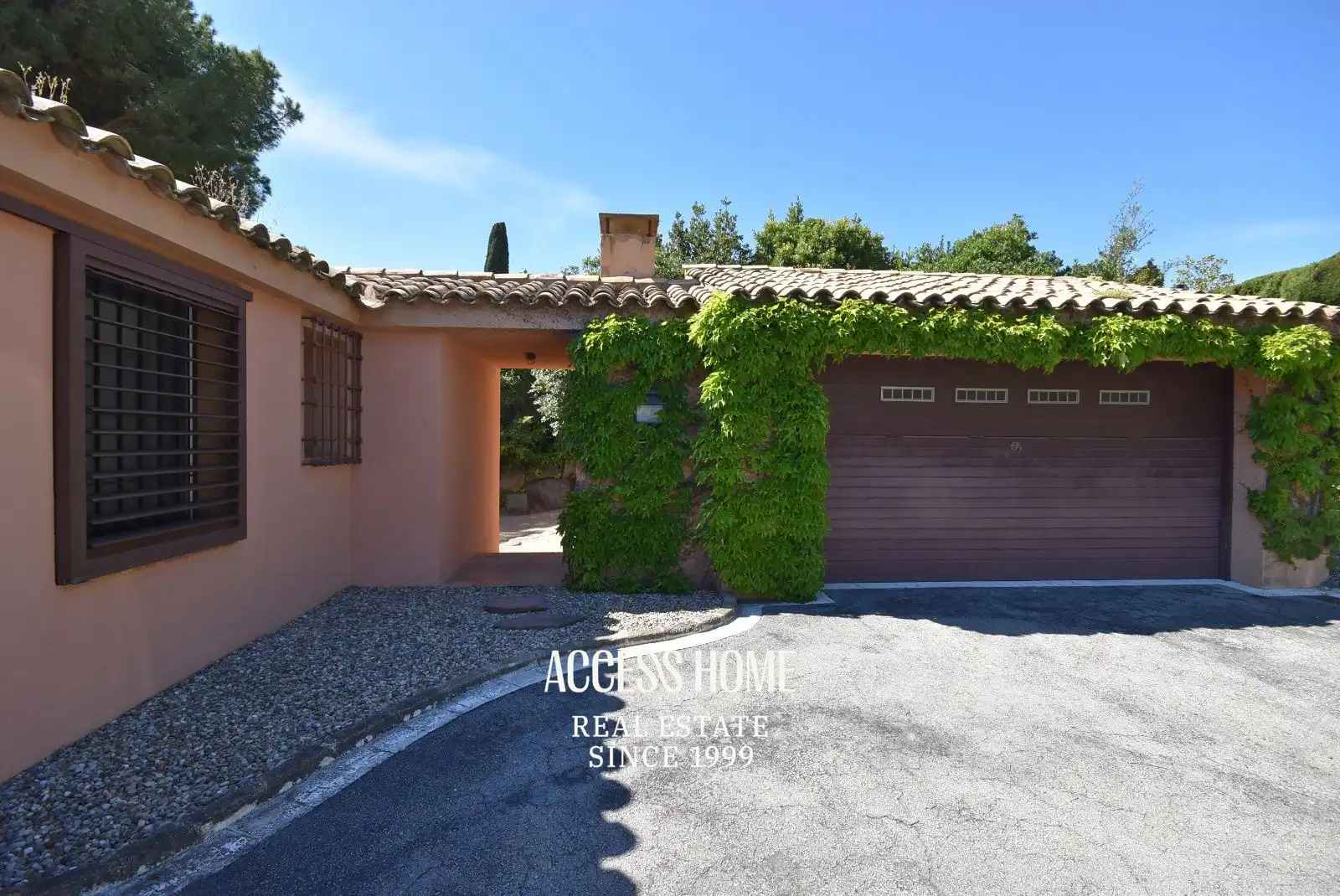 Exterior view of Houses for rent in Sant Vicenç de Montalt  with Air Conditioner, Heating and Swimming Pool