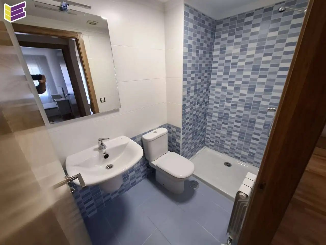 Bathroom of Flat for rent in Salvaterra de Miño  with Heating, Parquet flooring and Storage room