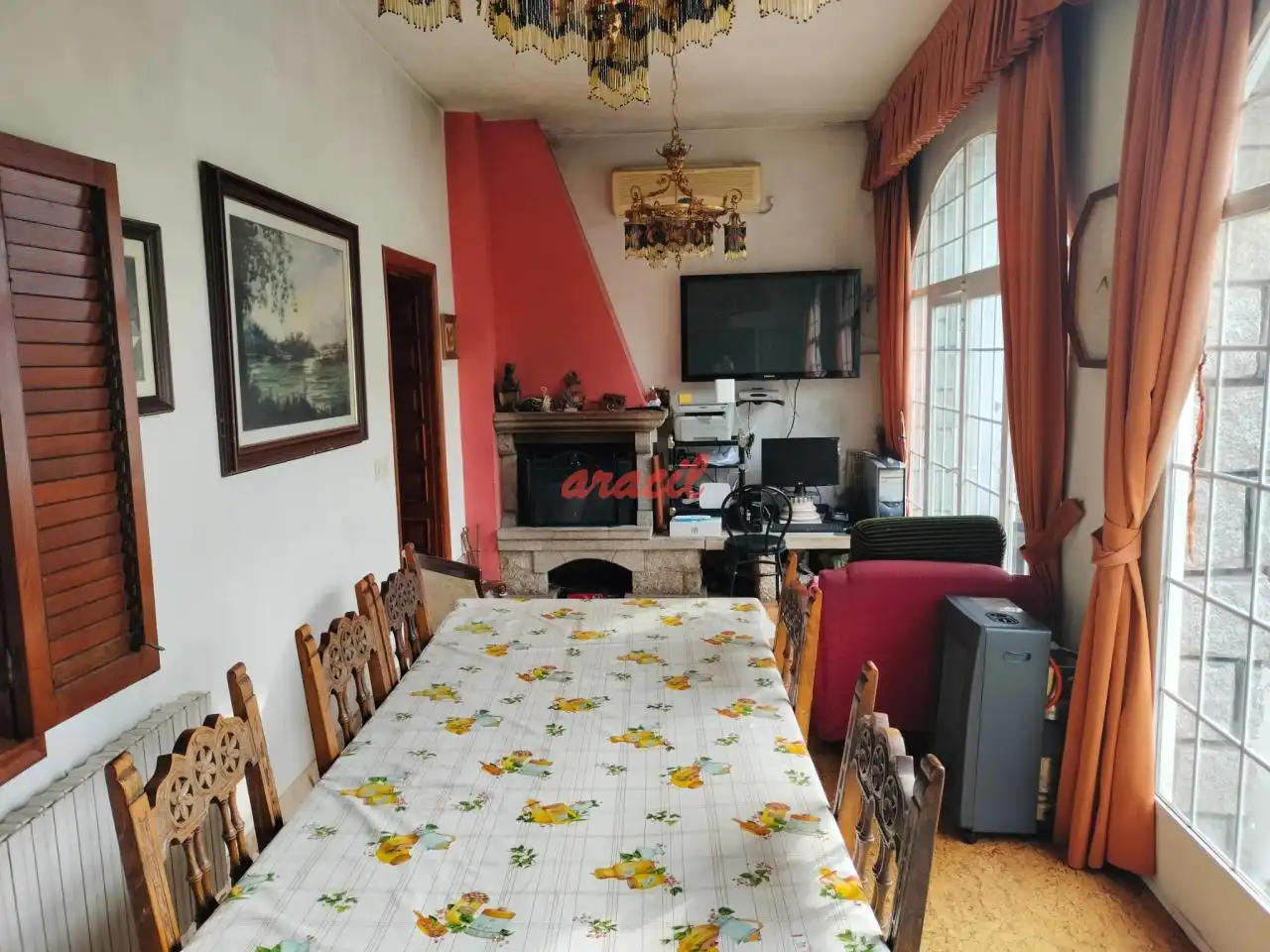 Comedor de Casa o chalet en venta en Ourense Capital  con Calefacción, Jardín privado y Terraza
