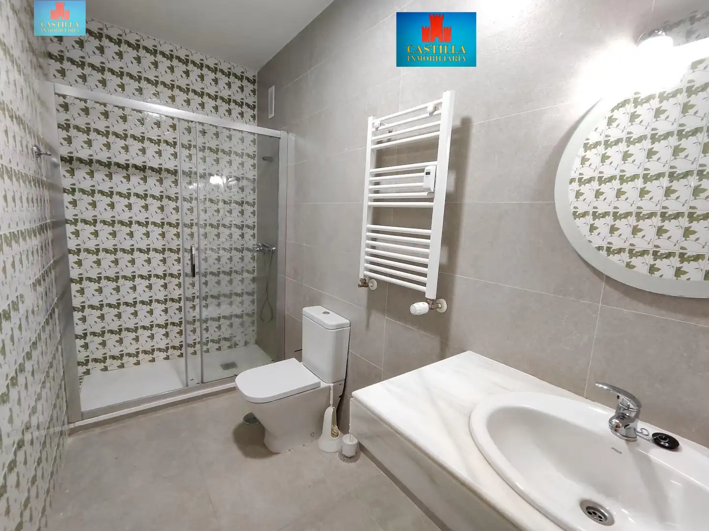 Badezimmer von Wohnung zum Verkauf in Ávila mit Heizung, Terrasse und Möbliert