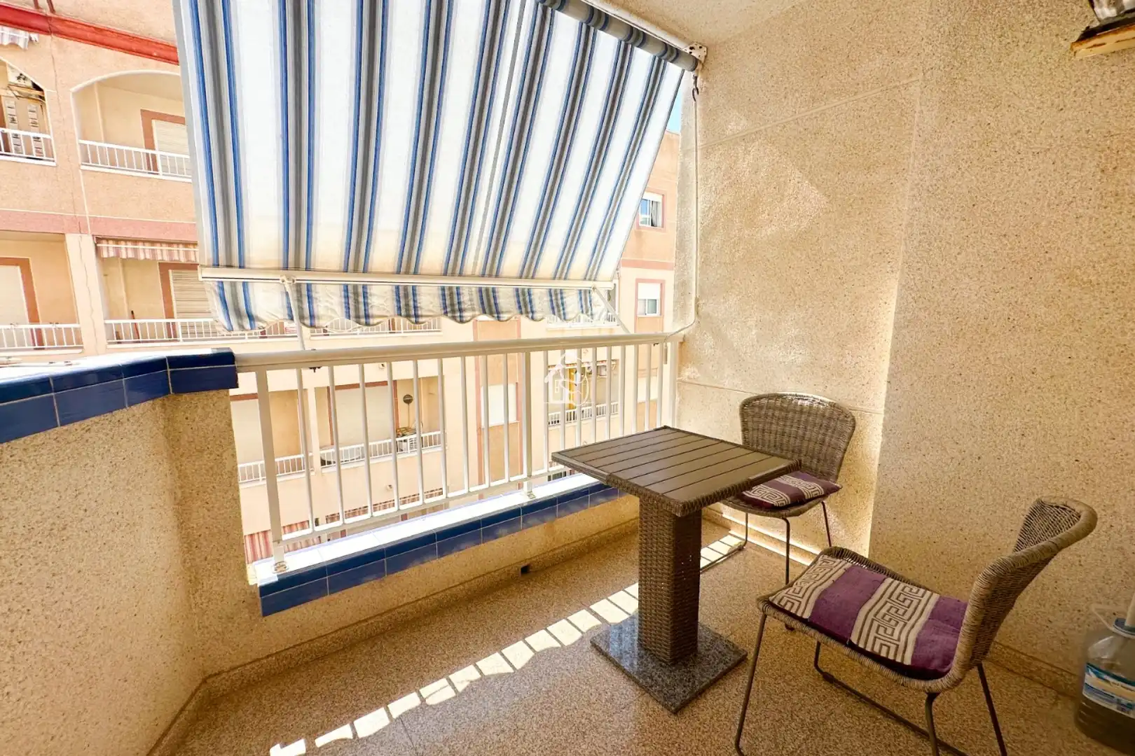 Terraza de Apartamento de alquiler en Guardamar del Segura con Aire acondicionado, Terraza y Amueblado
