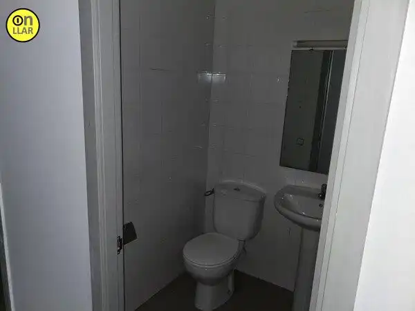 Badezimmer von Geschaftsraum zum Verkauf in Granollers