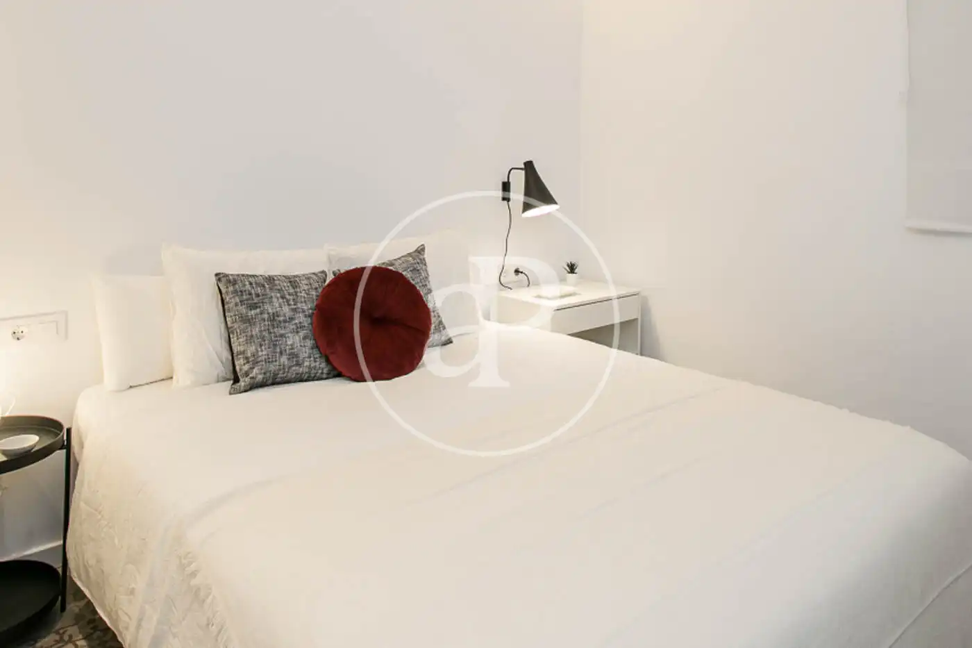 Schlafzimmer von Wohnung zum Verkauf in Barcelona mit Heizung, Terrasse und Möbliert