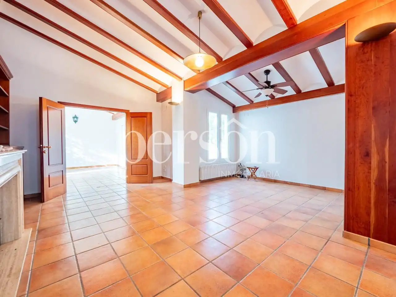 Sala d'estar de Finca rústica en venda en Bétera amb Aire condicionat, Calefacció i Jardí privat