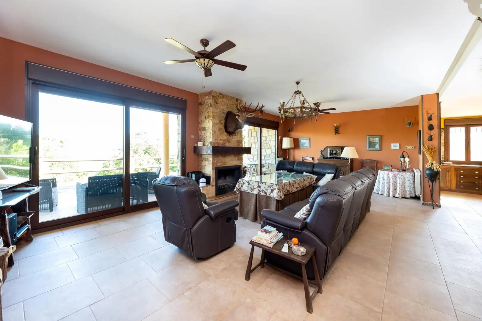 Living room of Houses for sale in Colomera  with Heating, Terrace and Storage room