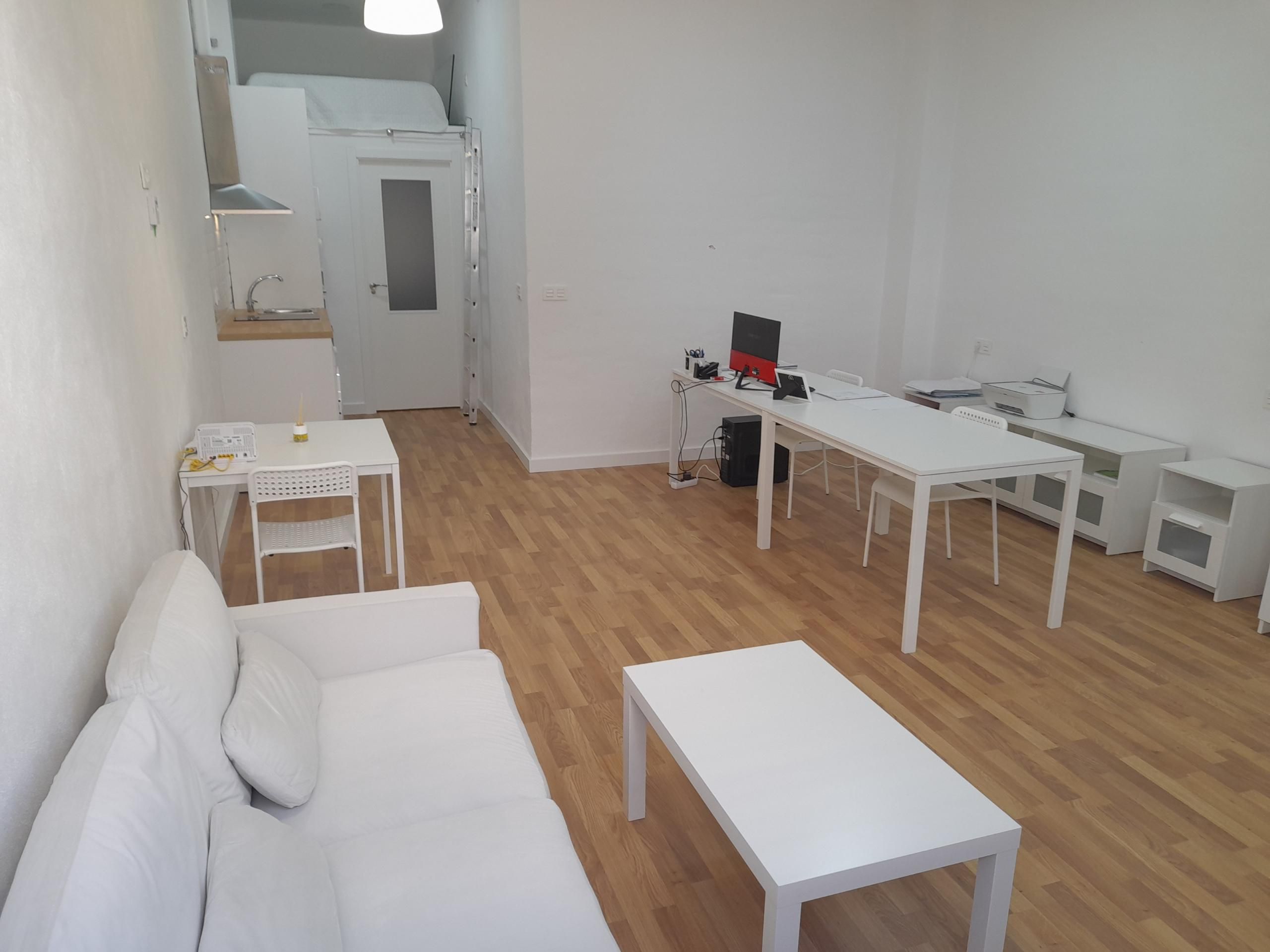 Premises for rent in Calle Calle Alcaparra, 2