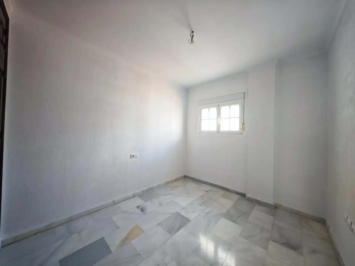 Habitación de Piso en venta en Chiclana de la Frontera con Aire acondicionado y Balcón