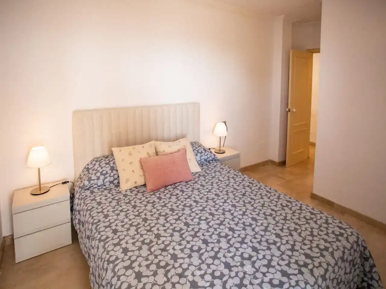 Schlafzimmer von Wohnung zur Miete in  Palma de Mallorca mit Klimaanlage und Schwimmbad