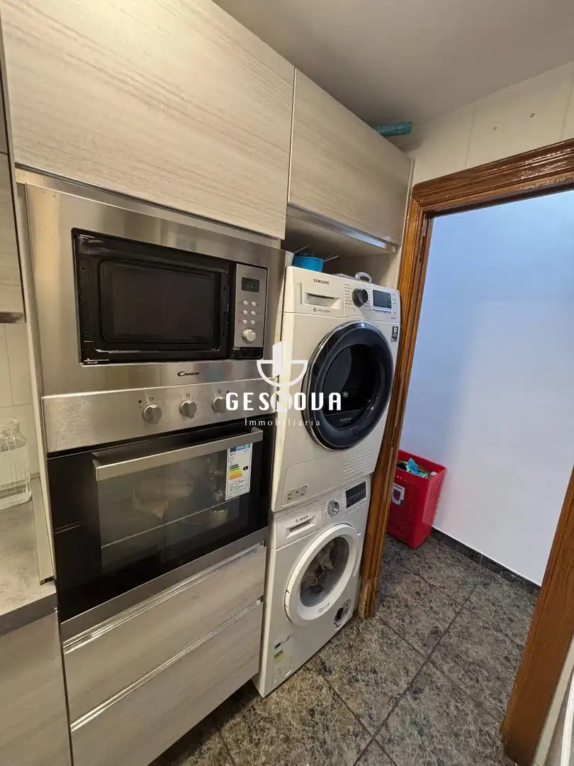 Kitchen of Flat for sale in Sant Feliu de Llobregat  with Air Conditioner and Balcony
