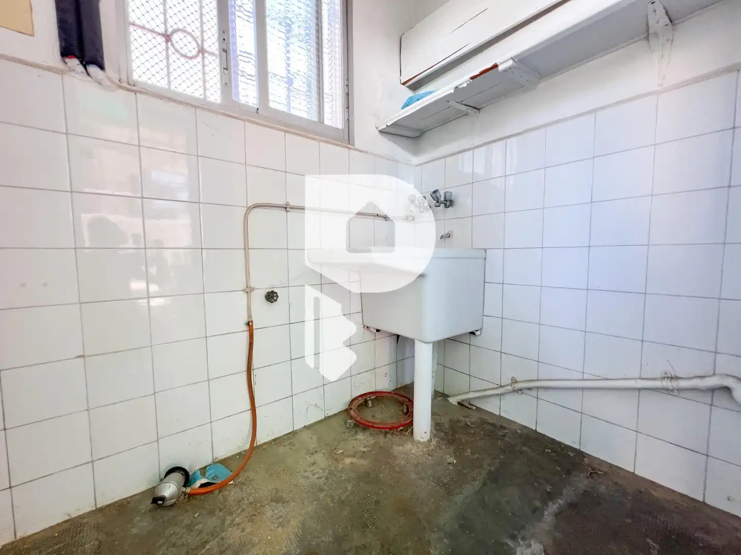 Bathroom of Houses for sale in Sant Andreu de la Barca  with Private garden, Terrace and Storage room