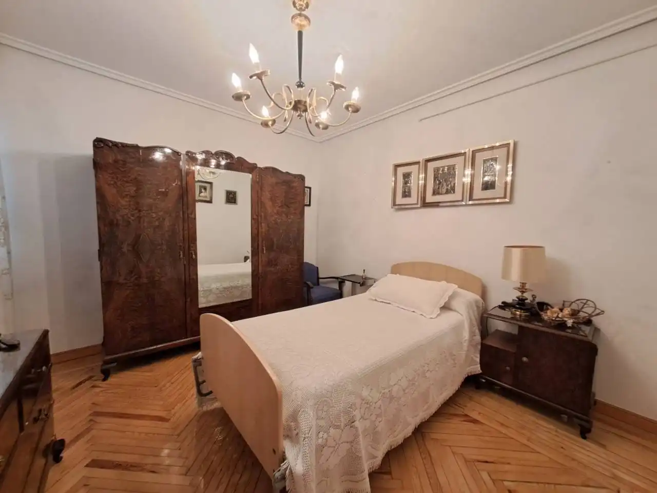 Habitación de Piso en venta en Burgos con Calefacción y Trastero