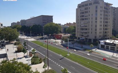 Exterior view of Flat for sale in  Sevilla Capital  with Balcony