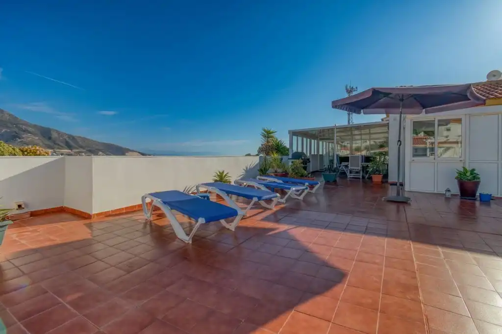 Àtic amb piscina en venda a Benalmádena pueblo, imagen 3