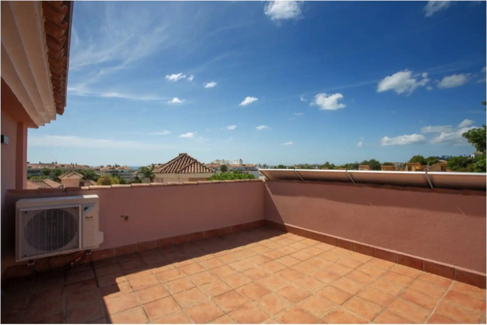 Maison avec terrasse à vendre à San Luis de Sabinillas, imagen 31