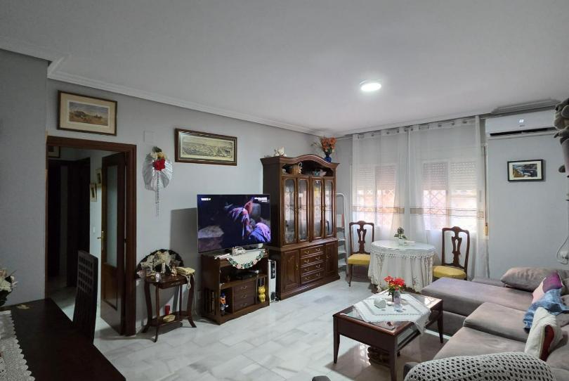 Photo 1 of Flat for sale in Calle India, Colores -  Entreparques, Sevilla