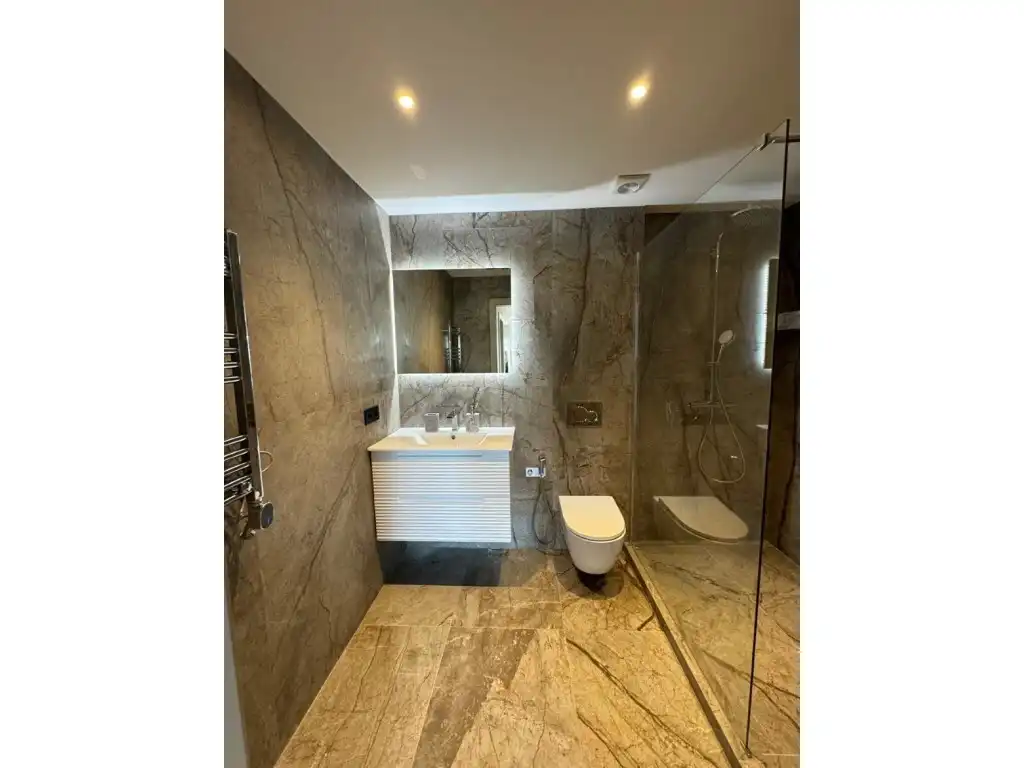 Bathroom of Apartments for sale in Calvià  with Air Conditioner, Terrace and Balcony