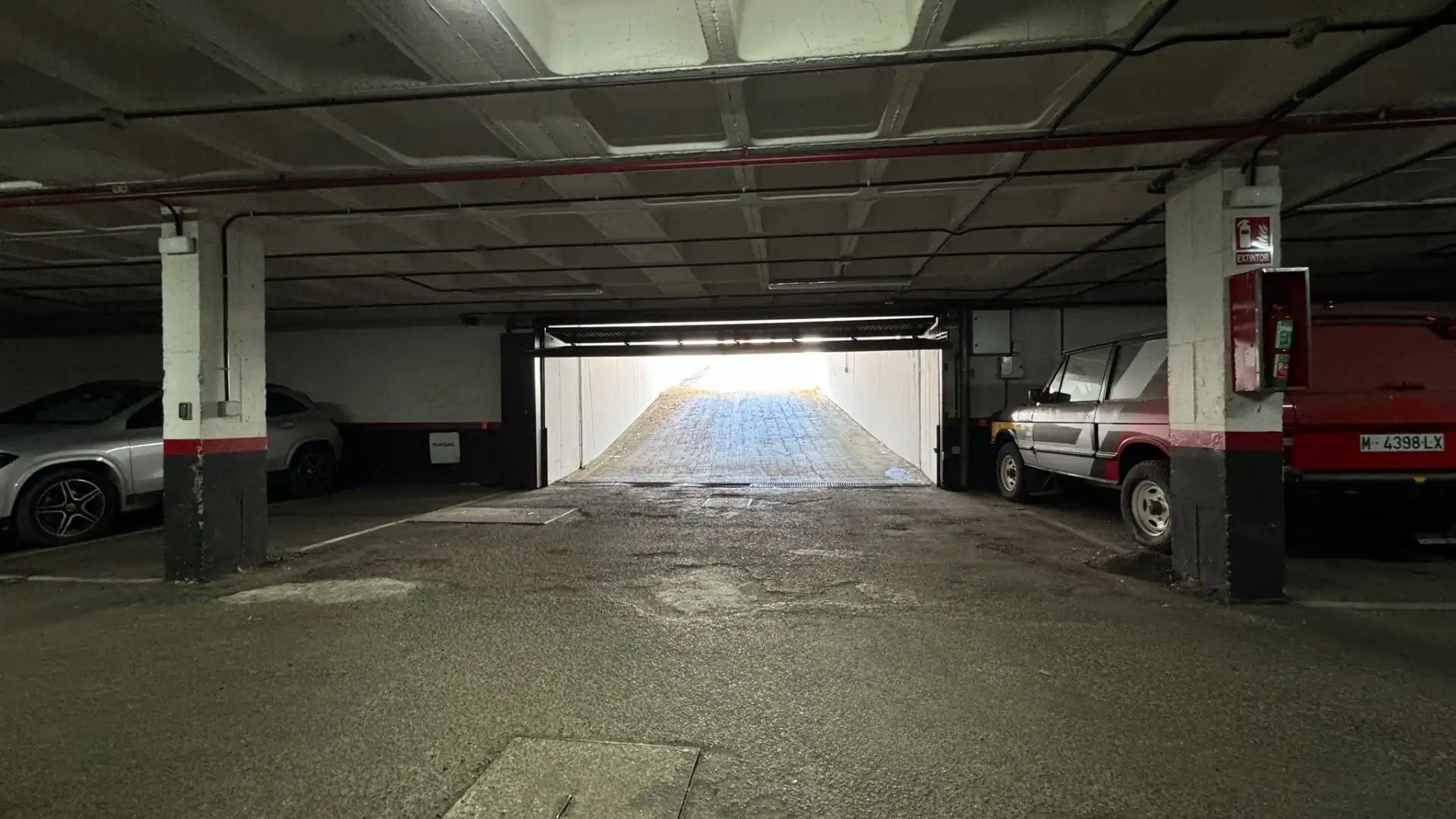 Parking de Oficina en venta en Las Rozas de Madrid con Aire acondicionado y Calefacción