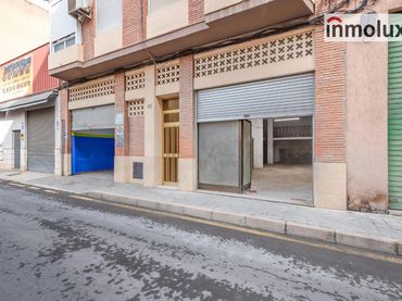 Local comercial en venta en Calle Ana Navarro