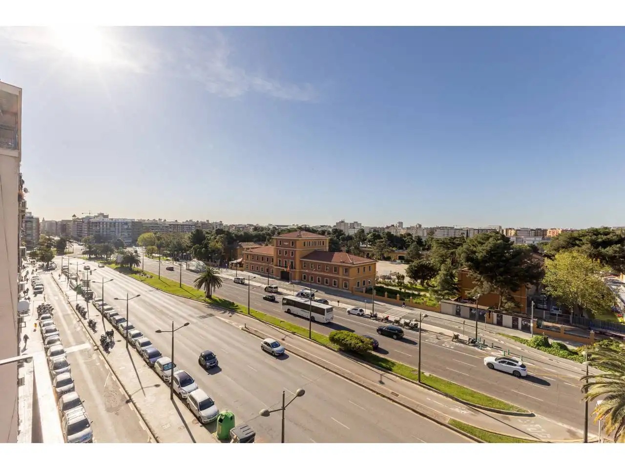 Vista exterior de Piso en venta en Valencia con Balcón
