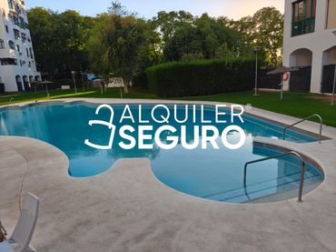 Pis amb piscina de lloguer a Alcalde Luis Uruñuela
