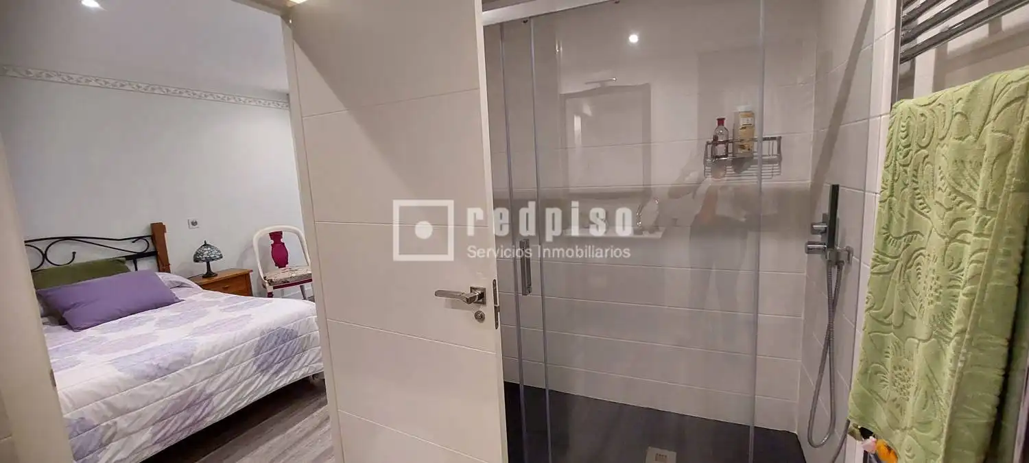 Bathroom of Houses for sale in Malpica de Tajo  with Air Conditioner, Heating and Storage room