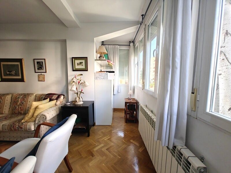 Dormitori de Pis en venda en  Madrid Capital amb Calefacció i Moblat