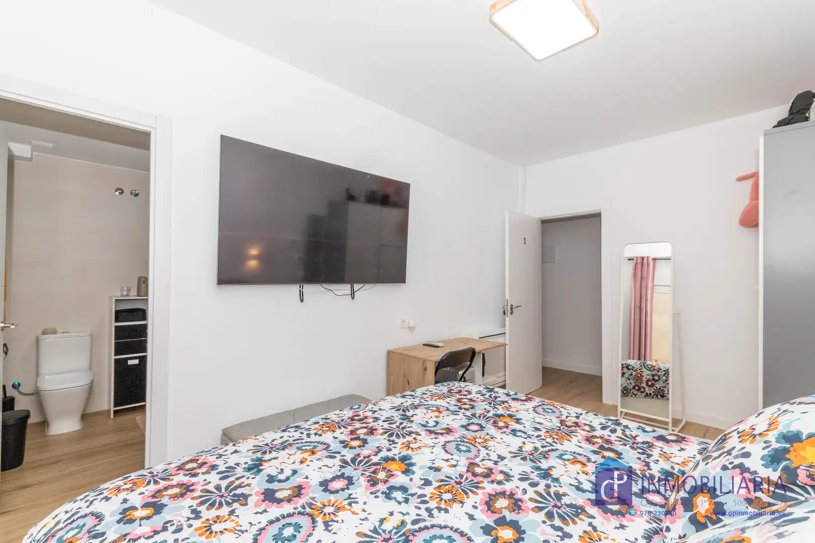 Flat for sale in Calle de Santiago, Alfonso