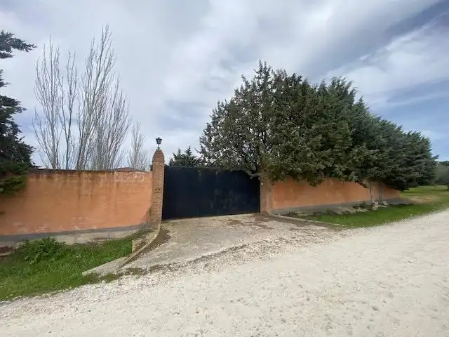 Finca rústica en venta en Cenicientos con Jardín privado