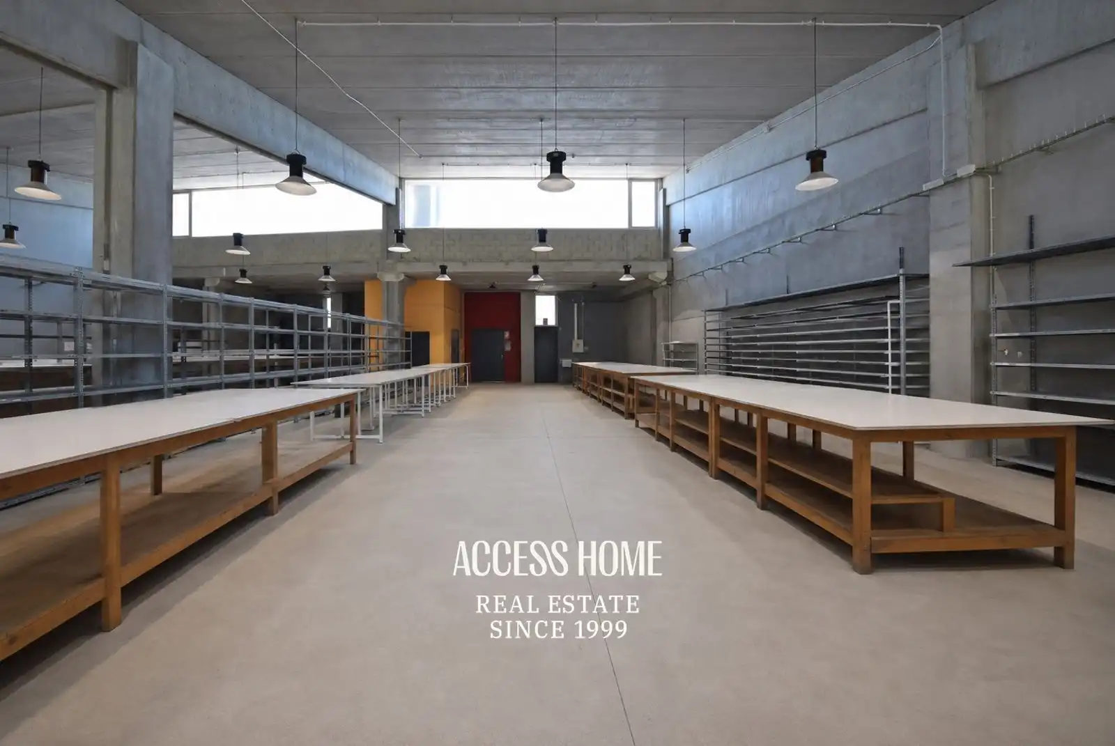 Nave industrial con ascensor en venta en Canyet - Pomar, imagen 3
